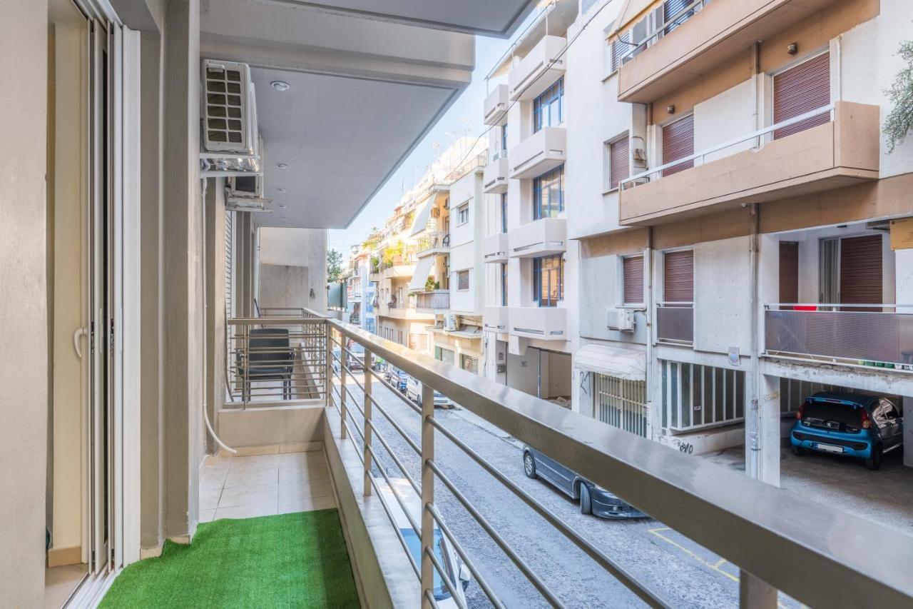 Colourful Artistic Apart 100Mbps Center Of Athens Exterior photo